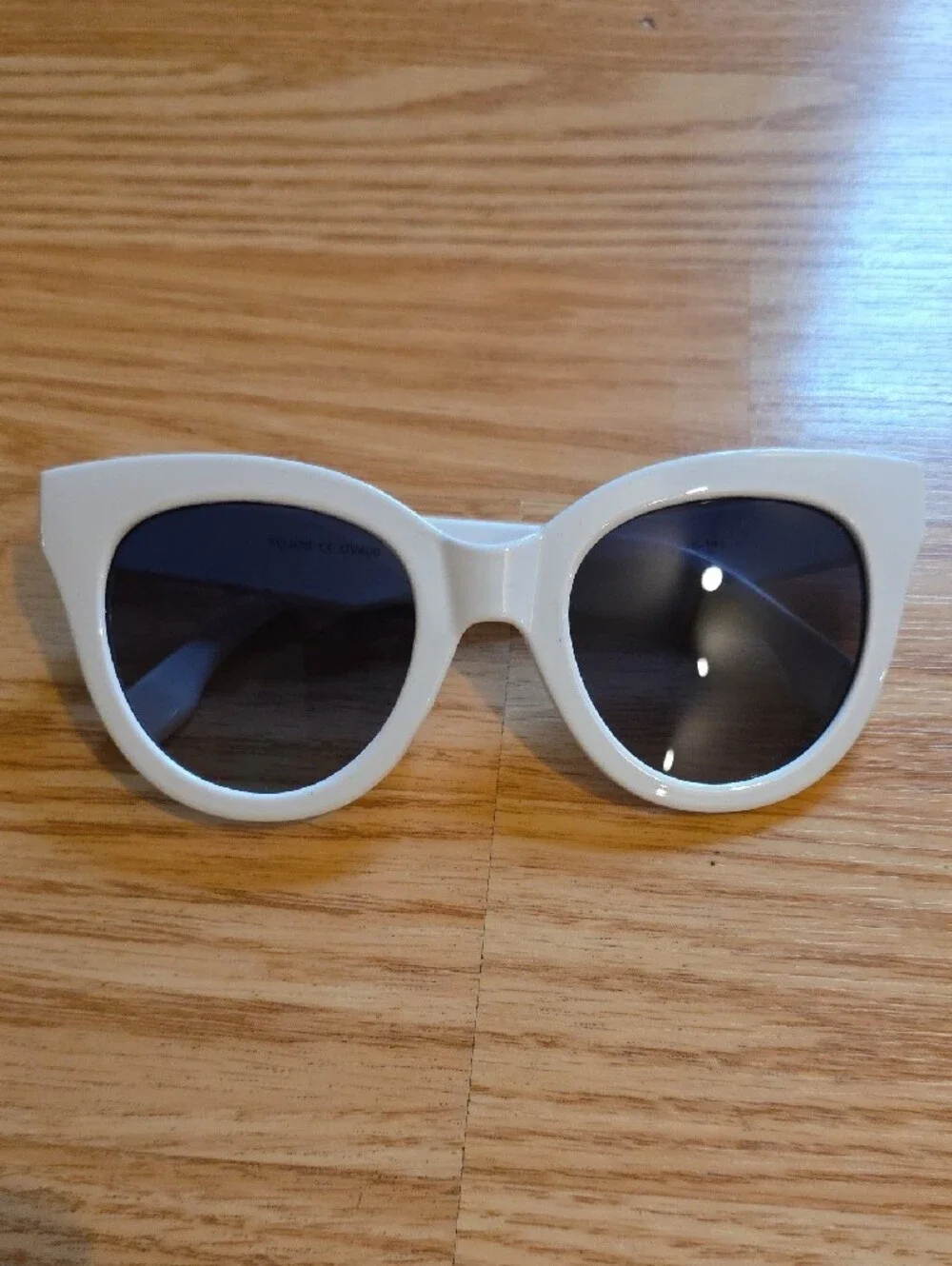 SOJOS Women's White Cat Eye Sunglasses